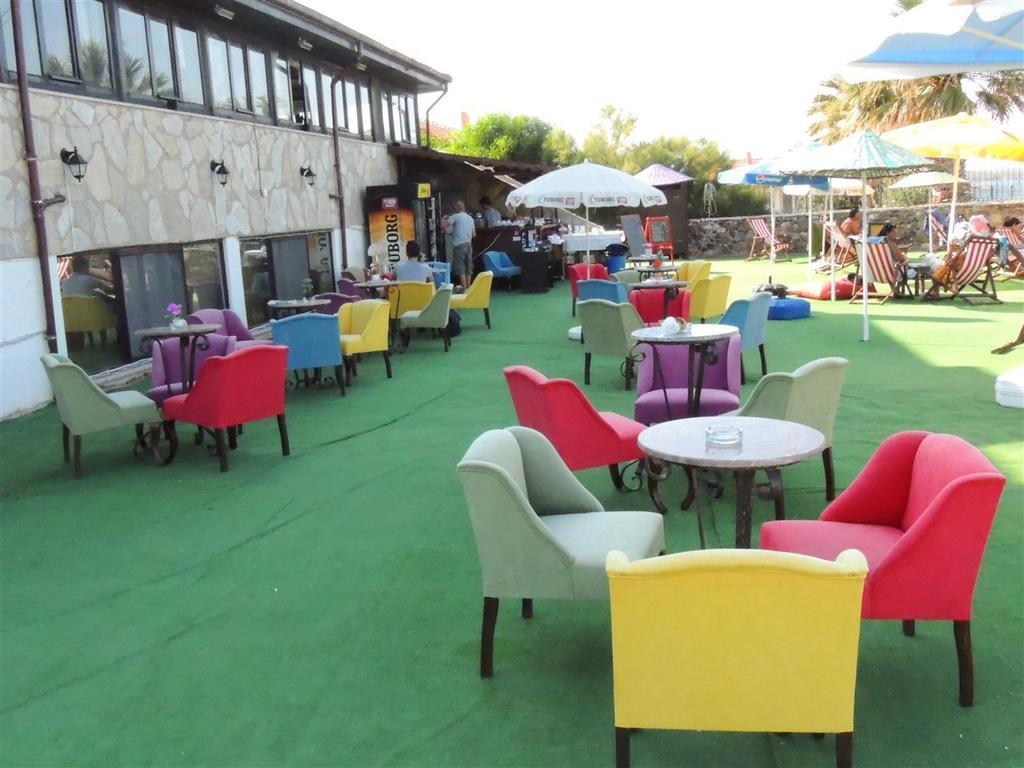 Cunda Beyaz Balina Hotel Ayvalı Esterno foto