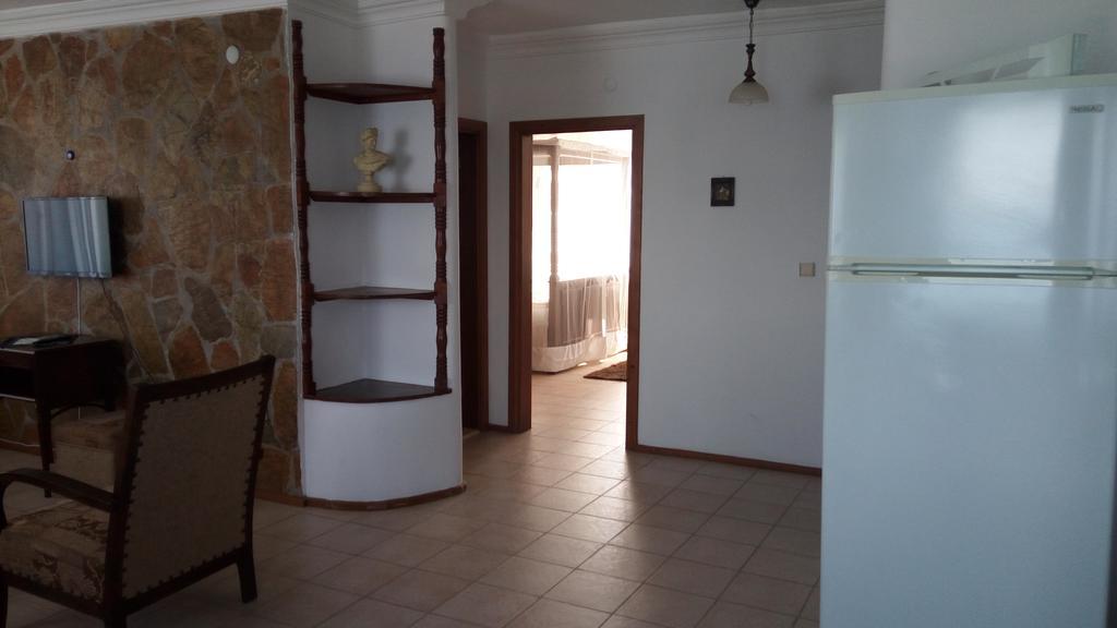 Cunda Beyaz Balina Hotel Ayvalı Esterno foto
