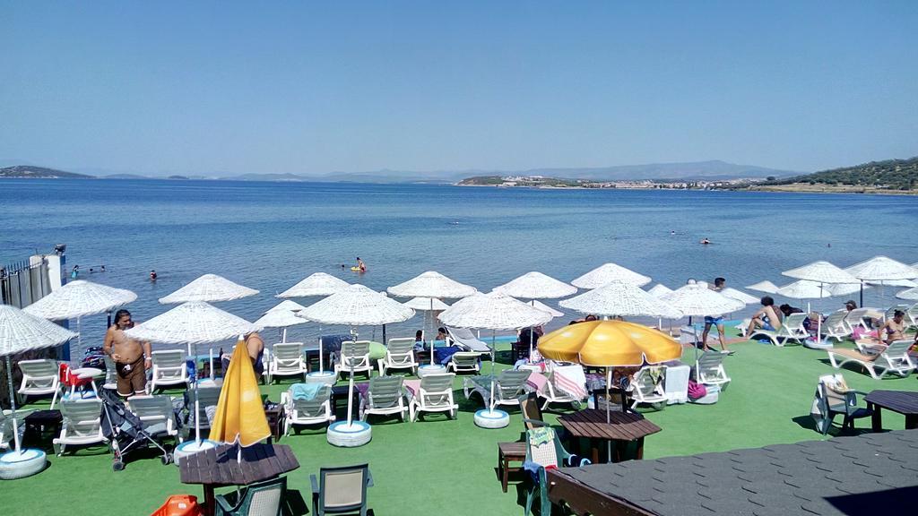 Cunda Beyaz Balina Hotel Ayvalı Esterno foto