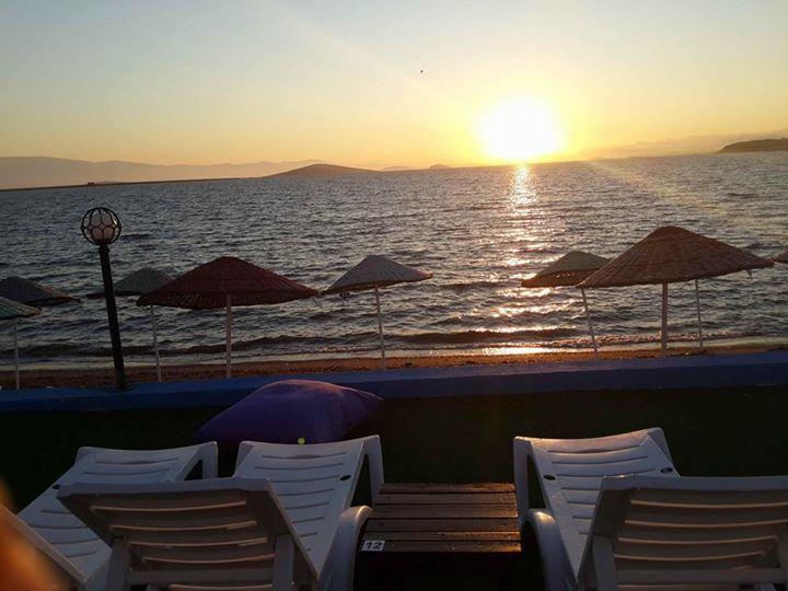 Cunda Beyaz Balina Hotel Ayvalı Esterno foto